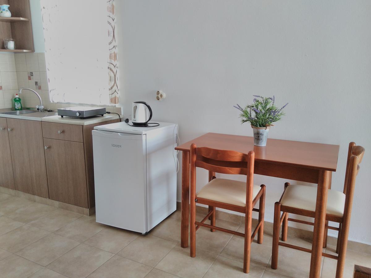 Maria Studios And Apartments شاراكي المظهر الخارجي الصورة